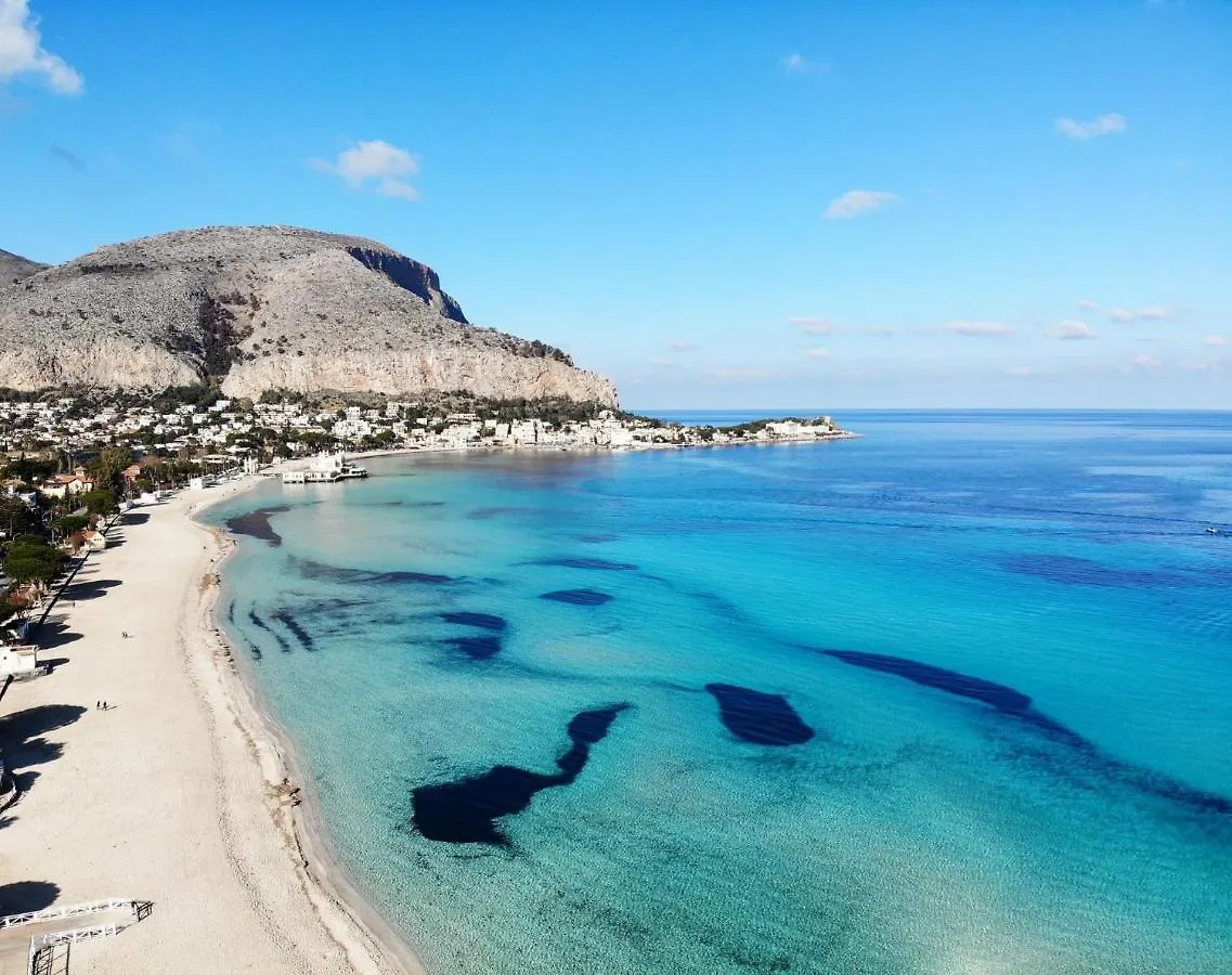 Ashur Apartments Mondello Italy