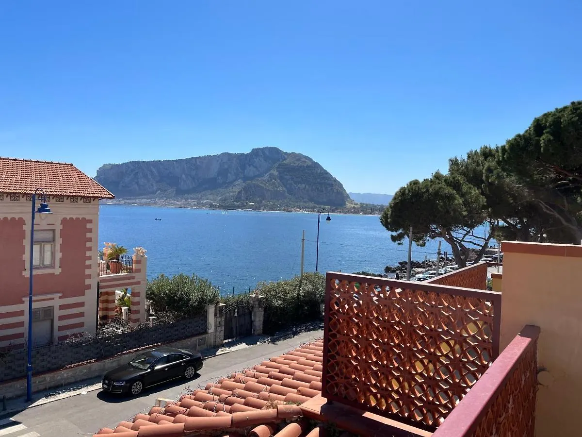 Ashur Apartments Mondello 0*,  Italy