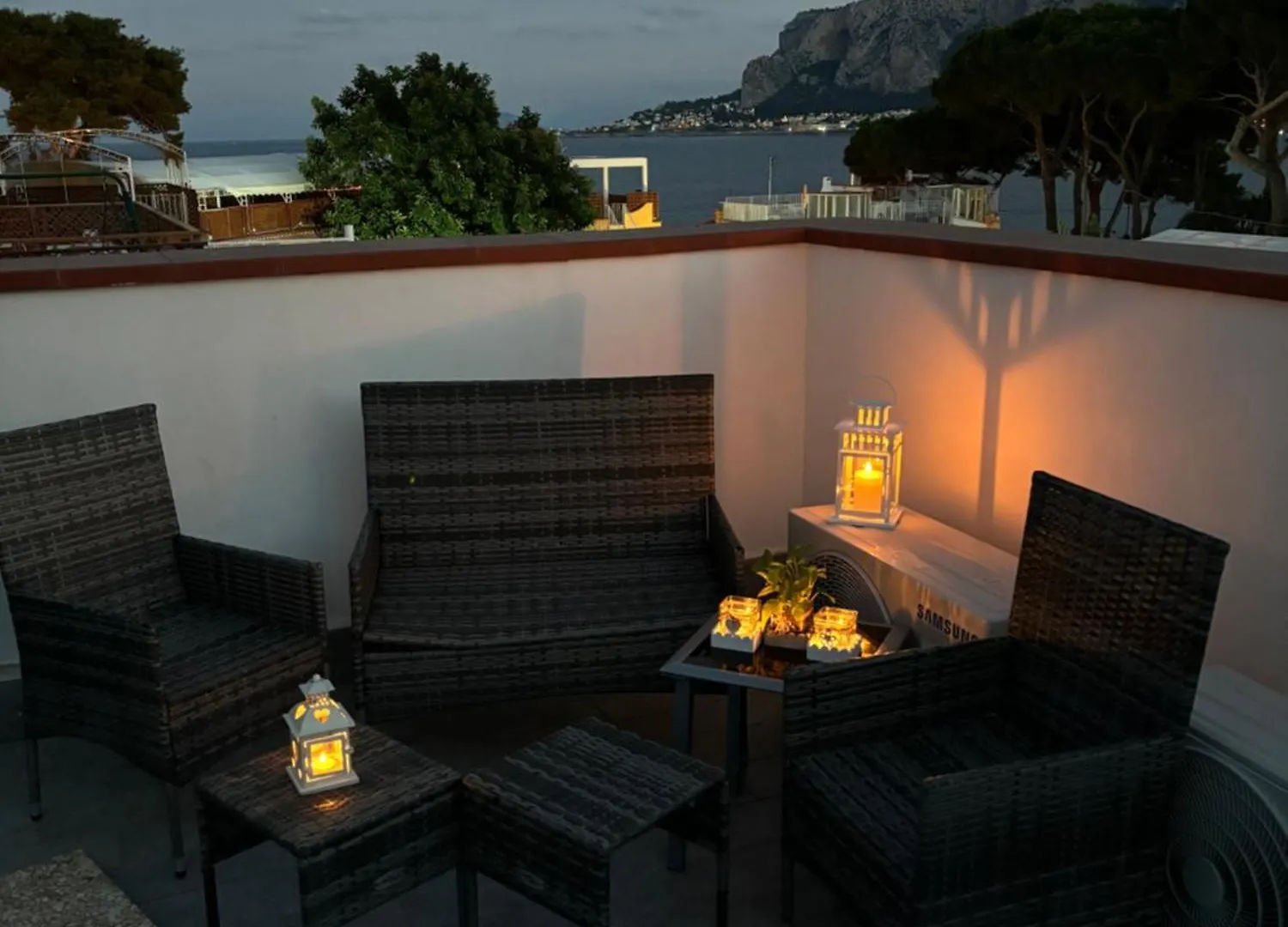 Ashur Apartments Mondello Italy