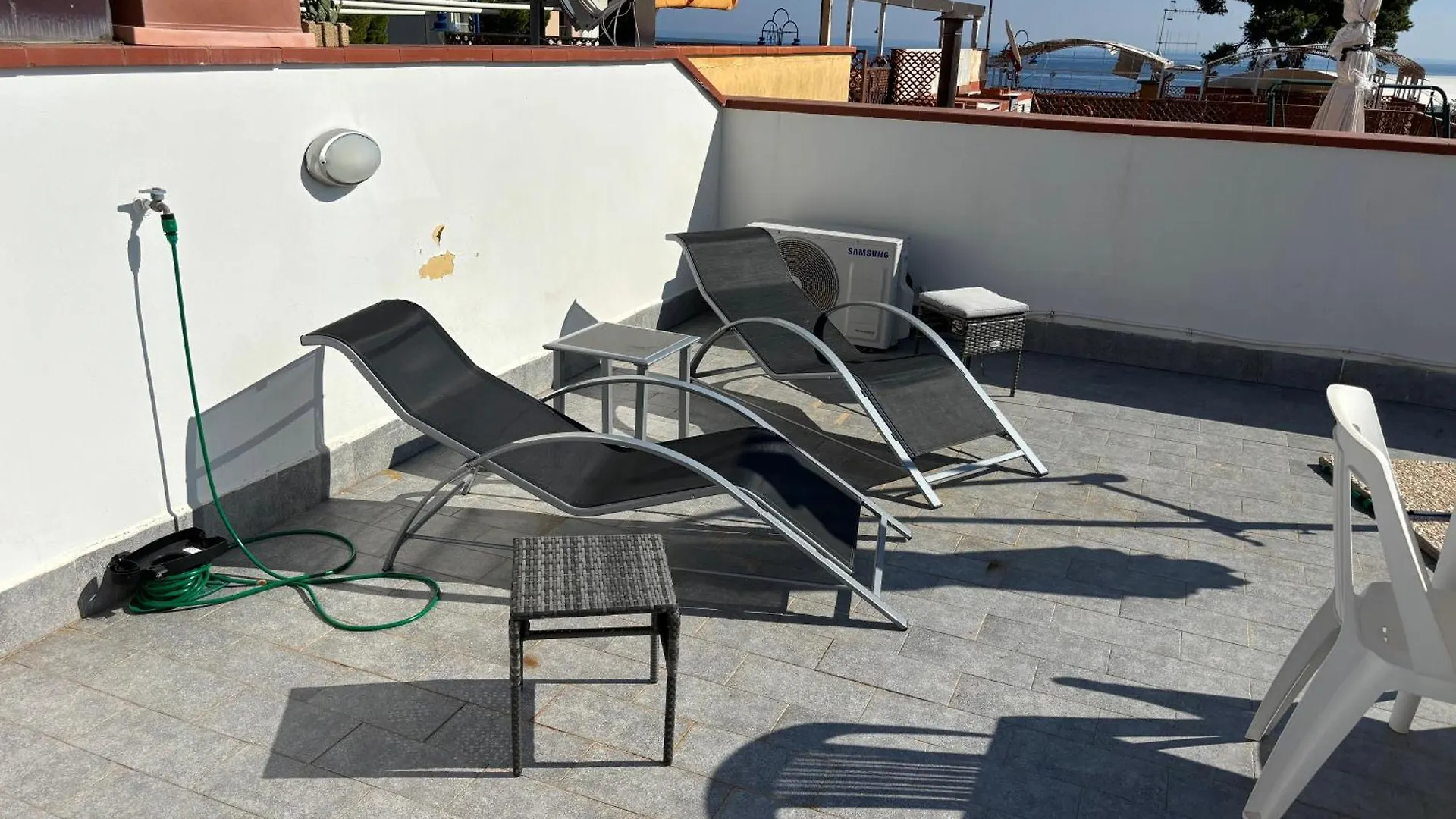 Ashur Apartments Mondello 0*,  Italy