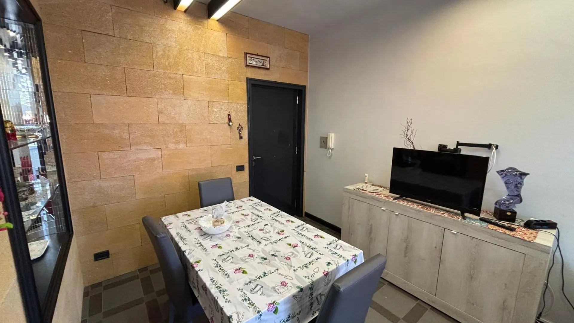 Holiday home Ashur Apartments Mondello Italy