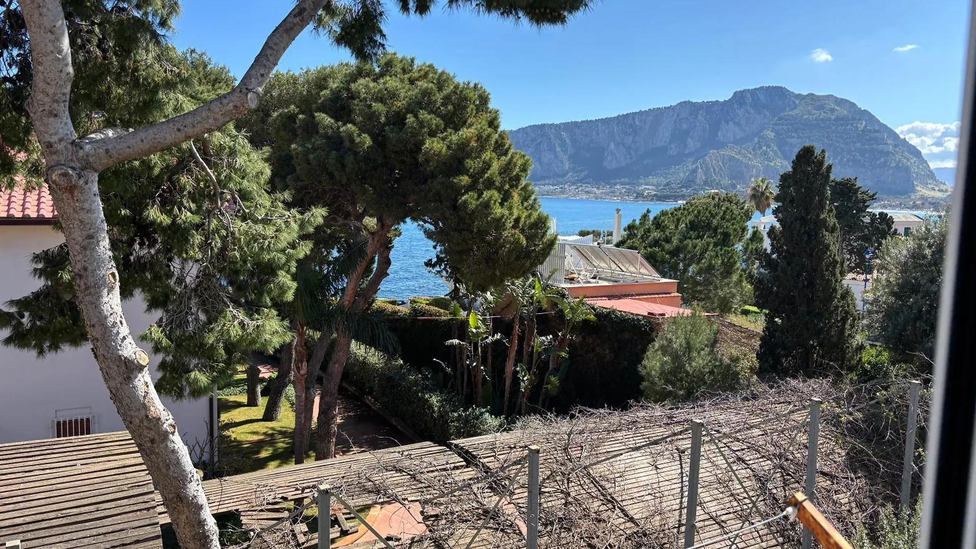 Feriehus Ashur Apartments Mondello
