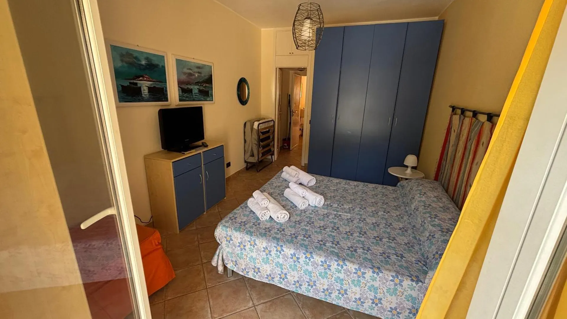 Feriehus Ashur Apartments Mondello