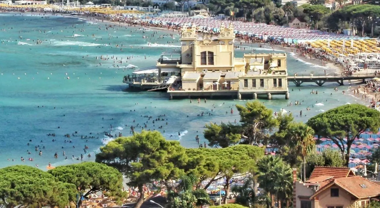 Ashur Apartments Mondello Italy