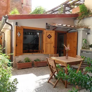 colosseum-cottage.it-romehotels.com/