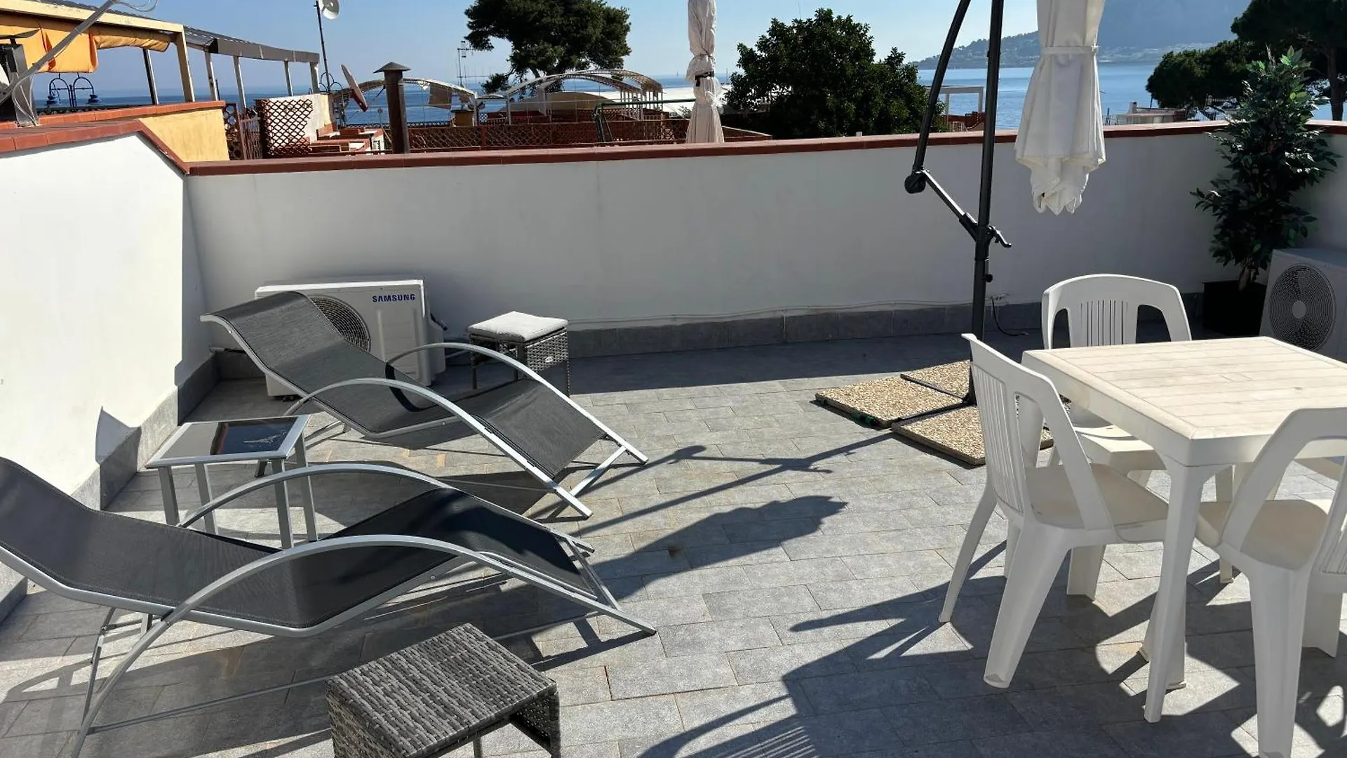 Ashur Apartments Mondello İtalya